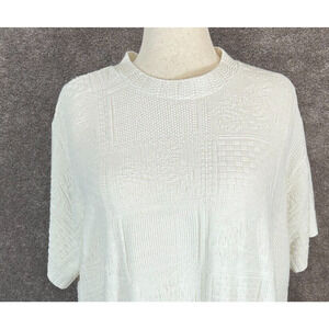 TR Bentley Sweater Womens‎ 2X White Textured Pullover Short Sleeve Grannycore